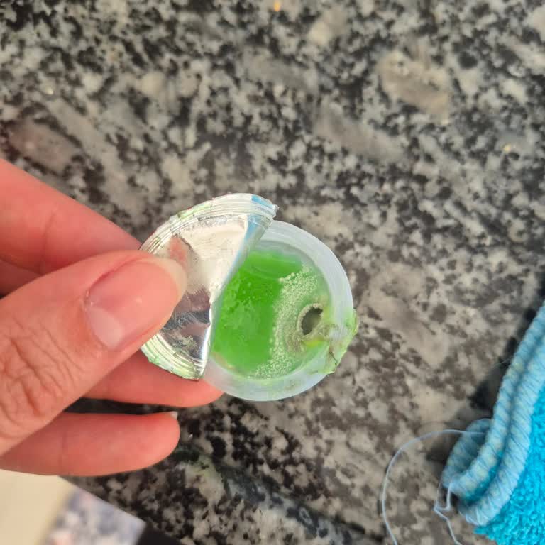 A101 Şubesinde Satılan Küflü Jelibonlar Sağlık Riski Oluşturuyor