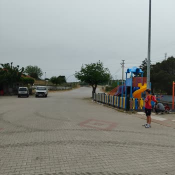 Çocuk Parkı Ve Düğün Salonu Yakınında Hız Kesici Talebinin Reddedilmesi Ve Güvenlik Endişesi