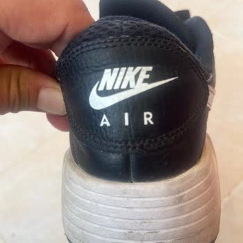 Nike Air Max Ayakkabıda Patlayan Sensör Ve Sorumluluk Reddi