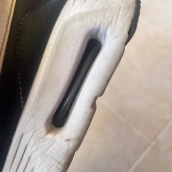 Nike Air Max Ayakkabıda Patlayan Sensör Ve Sorumluluk Reddi