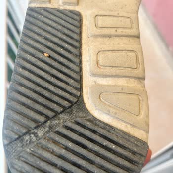 Nike Air Max Ayakkabıda Patlayan Sensör Ve Sorumluluk Reddi