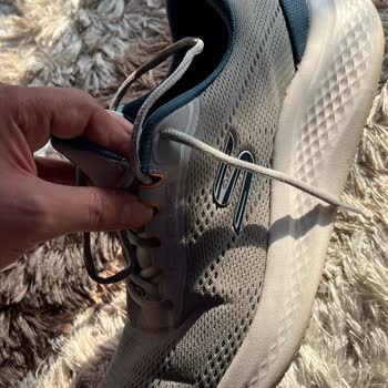 Skechers Ayakkabısının İç Tabanı 5 Ayda Yırtıldı, Mağaza Ve Müşteri Hizmetleri Çözüm Sunmadı