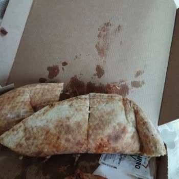 Hijyen Ve Sunum Sorunlarıyla Gelen Pizza İçin İade Talebi