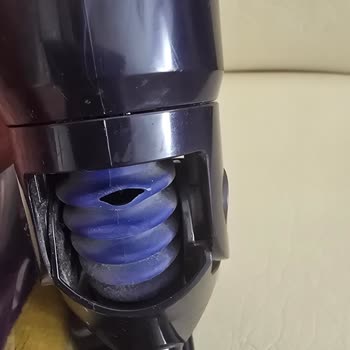Garanti Kapsamındaki Dyson Süpürge Parçasının Erken Aşınması Ve Ücretsiz Değişim Talebi