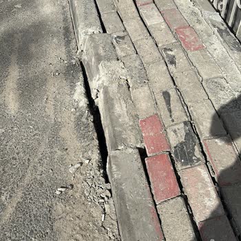 Kaldırım Taşları Evime Yağmur Suyu Girmesine Sebep Oluyor
