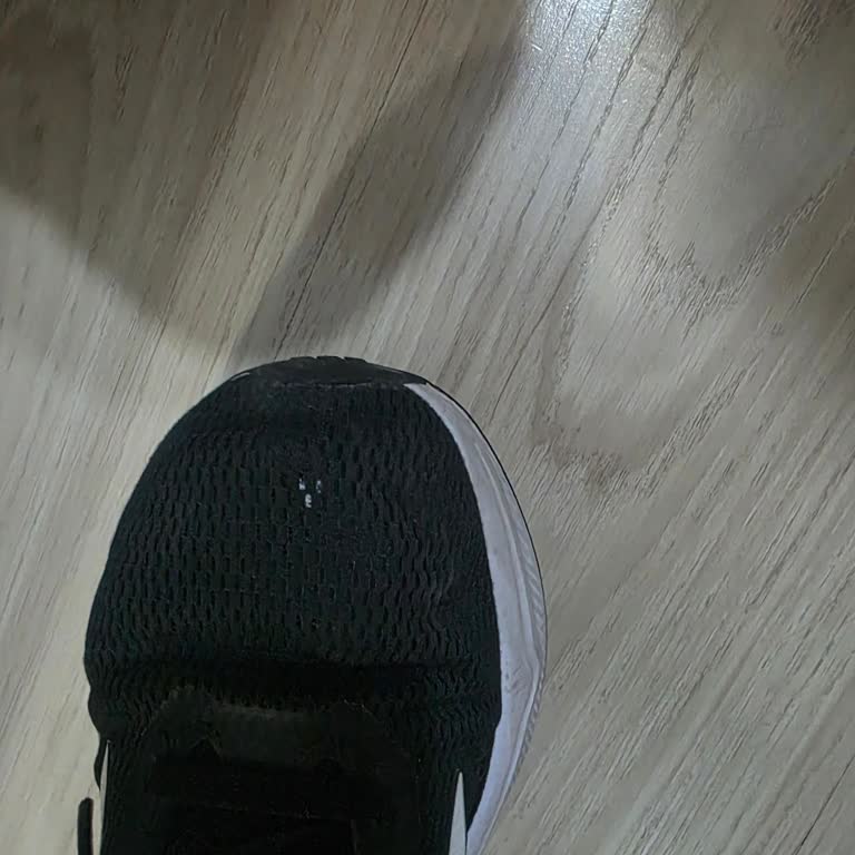 Adidas Ayakkabısının Ön File Yırtılması Ve Garanti Sürecindeki Olumsuz Yanıt