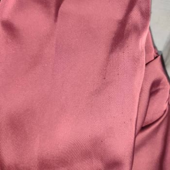 Defolu Abiye Elbise Ve Satıcının Sorumluluk Reddi