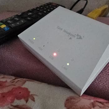 İnternet Kesintisi Ve Bilgi Eksikliği Nedeniyle Acil Çözüm Ve İndirim Talebi