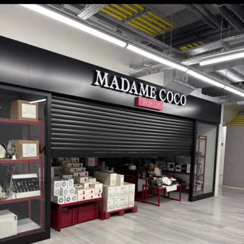Mağaza Kapanış Saatinde Erken Kapatıldı, Müşteri Girişi Reddedildi