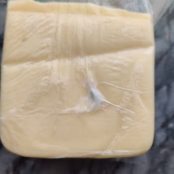 Garanti Kapsamındaki Şişen Buzdolabının Değişimi Talep Ediliyor