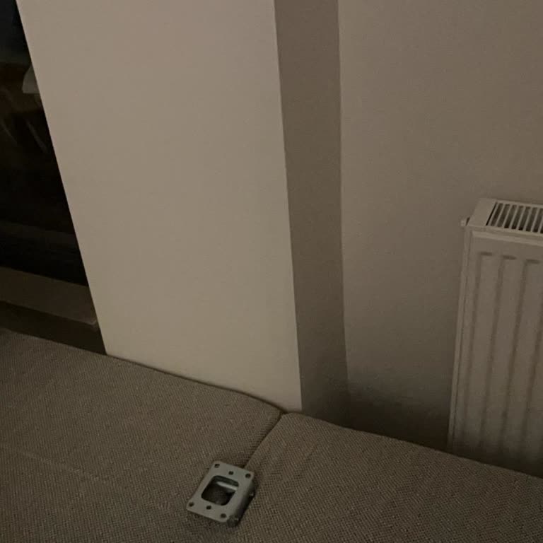Hasarlı Koltuk Başlıkları İçin Yenisi 1 Ayda Gelmedi, Bilgilendirme Yok