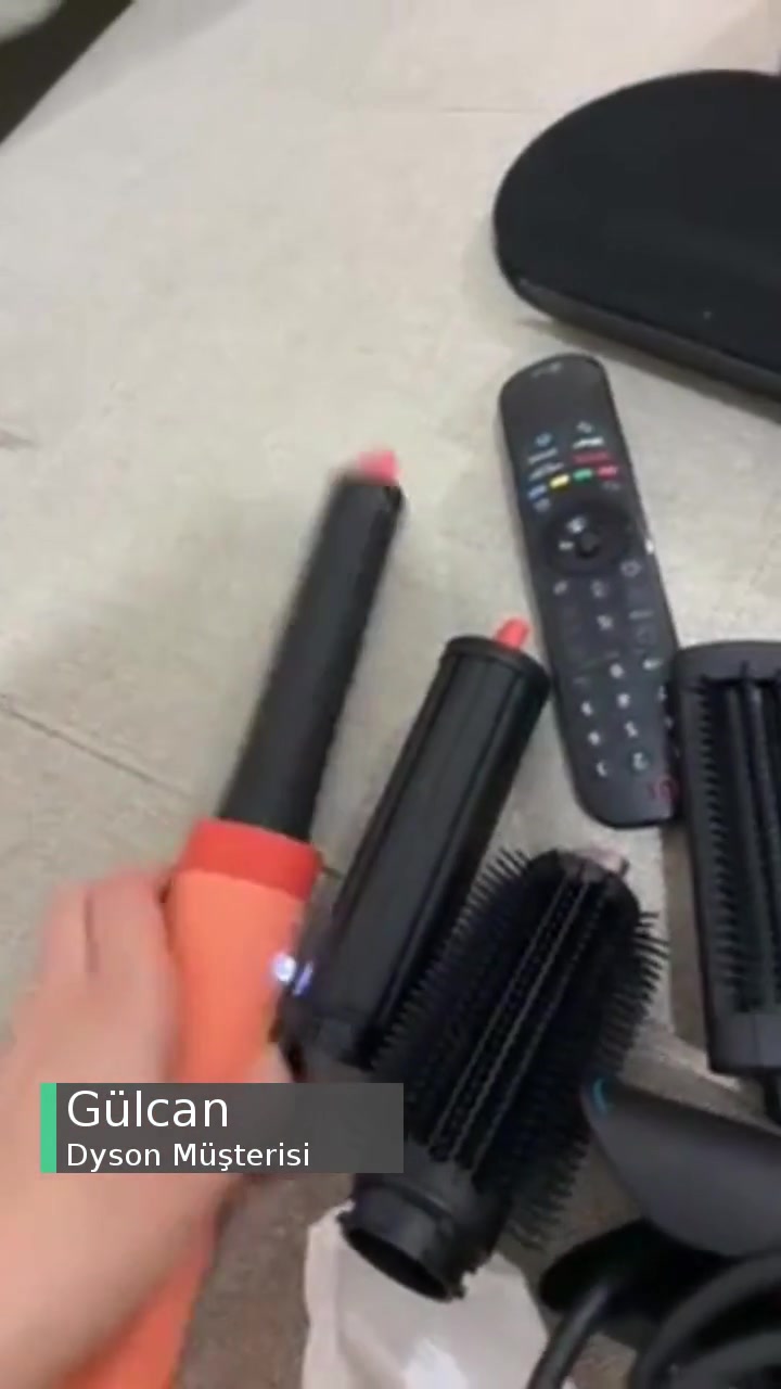 Dyson Saç Şekillendirici Kullanılmış Başlık Gönderdi videonun kapak resmi