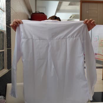 Görselleri Gerçeği Yansıtmayan Ürün Ve Ek Kargo Ücreti Talebi