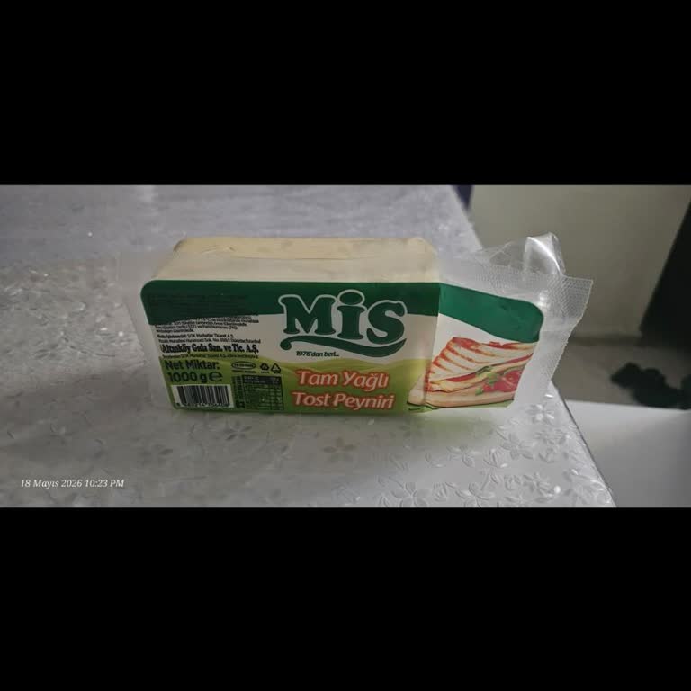 Geçmiş Son Tüketim Tarihli Tost Peyniri Çocuklarda Zehirlenmeye Sebep Oldu