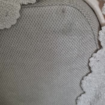 Enza Home’da Üçlü Koltukta Başlık Ve Sırt Defoları Altı Ay Boyunca Çözülmedi