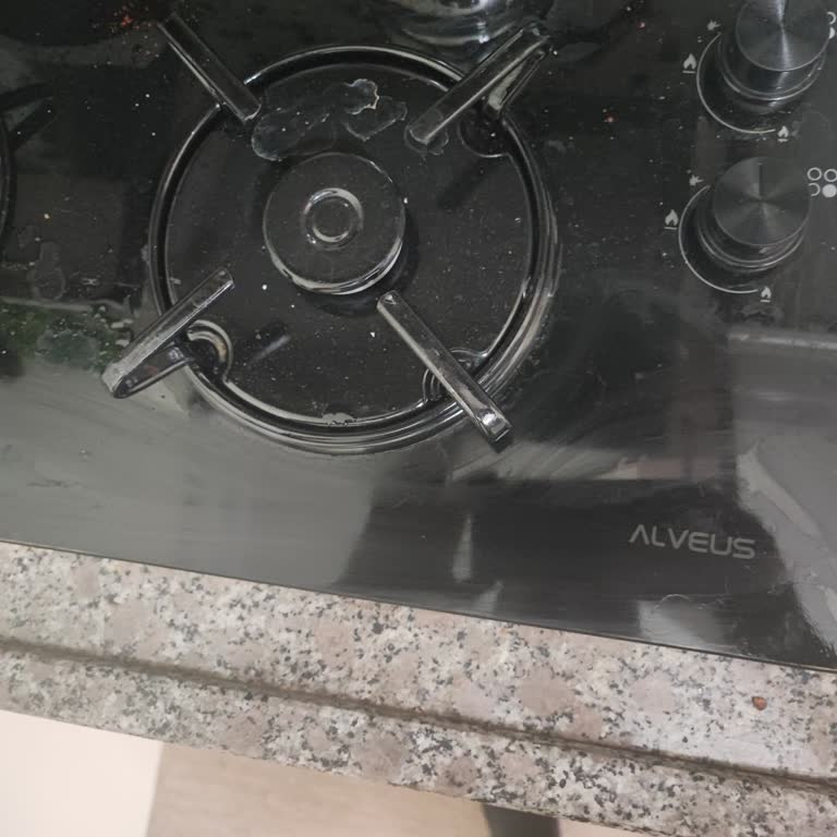 Garanti Kapsamındaki Ocağın Çakmak Arızası İçin Yetkili Servis Yanıt Vermiyor
