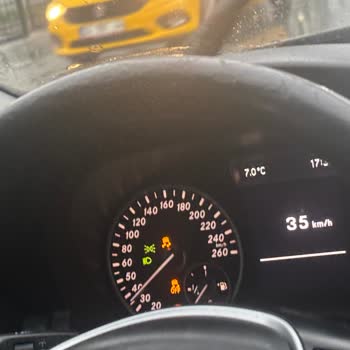 Mercedes A180 ESP Arızası Tekrarlıyor, Çözüm Ve Açıklama Talebi