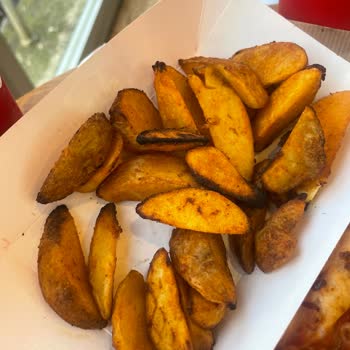 Sbarro'da Ekstra Ücretli Bol Malzemeli Pizza Eksik Ve Patatesler Yanmış Şikayetim