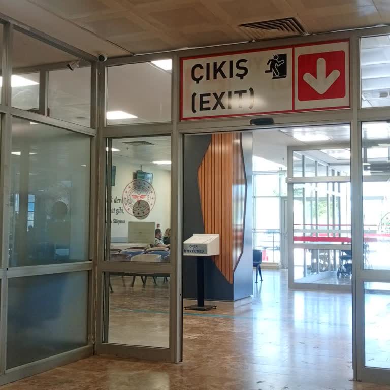 Battalgazi Hastanesinde Kaba Hemşire Tutumu Ve Hastaya İş Yaptırma