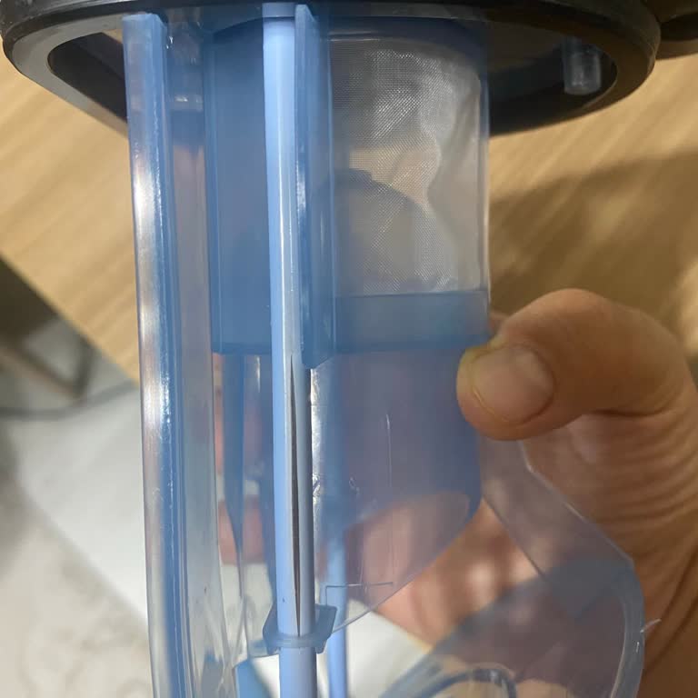 Ayıplı Philips Süpürge Filtre Bölümündeki Çatlak İçin Ücret İadesi Talebi