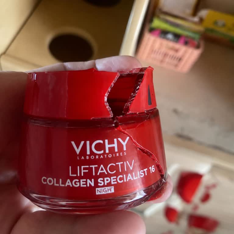 Kırık Vichy Krem Teslim Edildi, İade Talebi Reddedildi