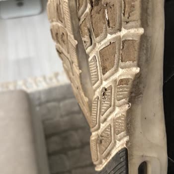 Skechers Ayakkabısının Tabanda 6 Ayda Dökülmesi Ve Boyner’in Kullanıcı Hatası İddiası