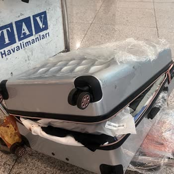 Sunexpress Uçuş Gecikmesi Ve Hasarlı Bagajda Yardım Yok