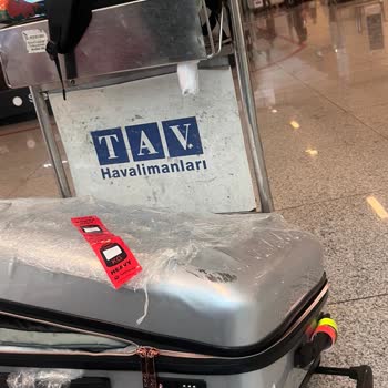 Sunexpress Uçuş Gecikmesi Ve Hasarlı Bagajda Yardım Yok
