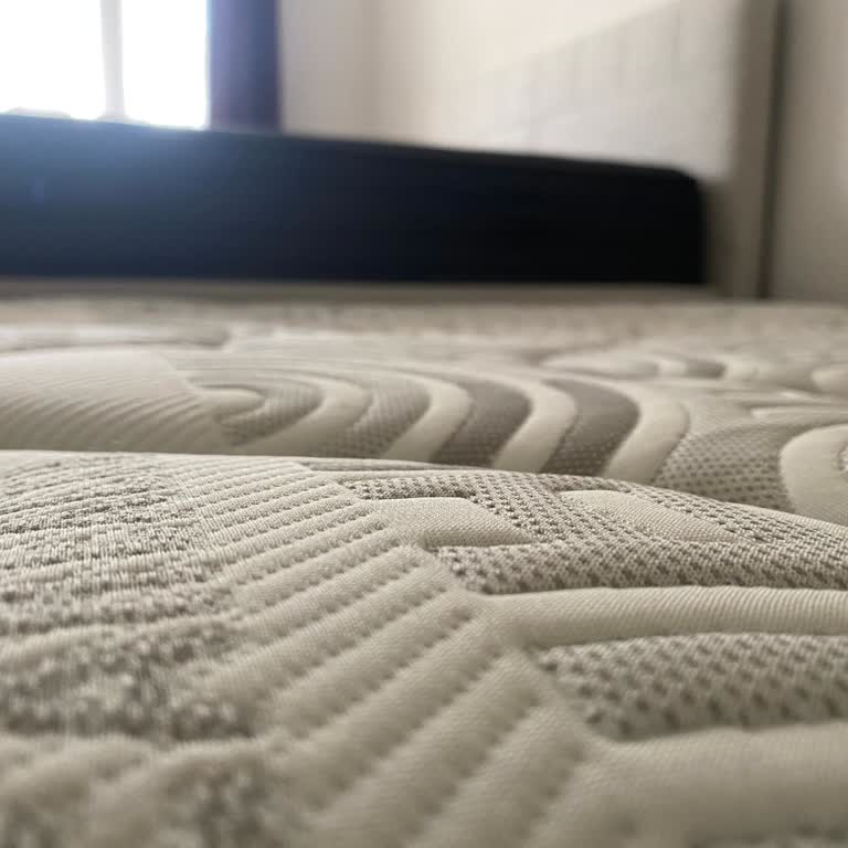My Viscoo İzmir Karşıyaka Mağazasından Alınan Yatakta Garanti Süresi Bitmeden Çökme
