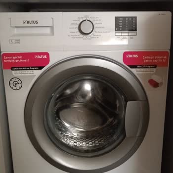 Altus Çamaşır Makinesi Leke Bırakıyor, Servis Çözüm Getirmedi