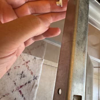 Samet Smart Slide Raylarındaki Plastik Parçalar Kırıldı, Ücretsiz Değişim Talebi