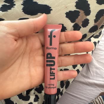 Flormar Lip Plumper Caused Severe Burning and Skin Irritation