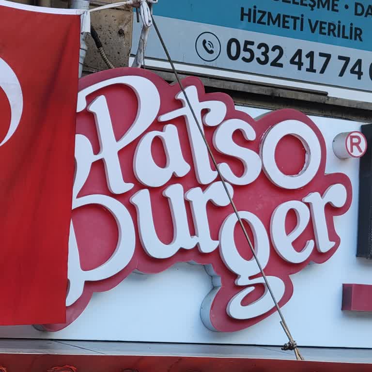 Patso Burger Üsküdar'da Kasa Personelinin Saygısız Tavrı