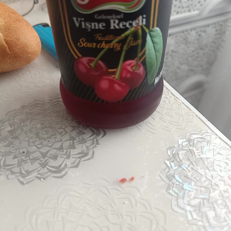 Vişne Reçelinde Cam Parçası Bulunması Sağlık Ve Güvenlik Endişesi