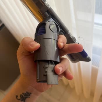 Garanti Kapsamında Olan Dyson V12 Süpürge Başlığının Ücretsiz Değiştirilmesini Talep Ediyorum