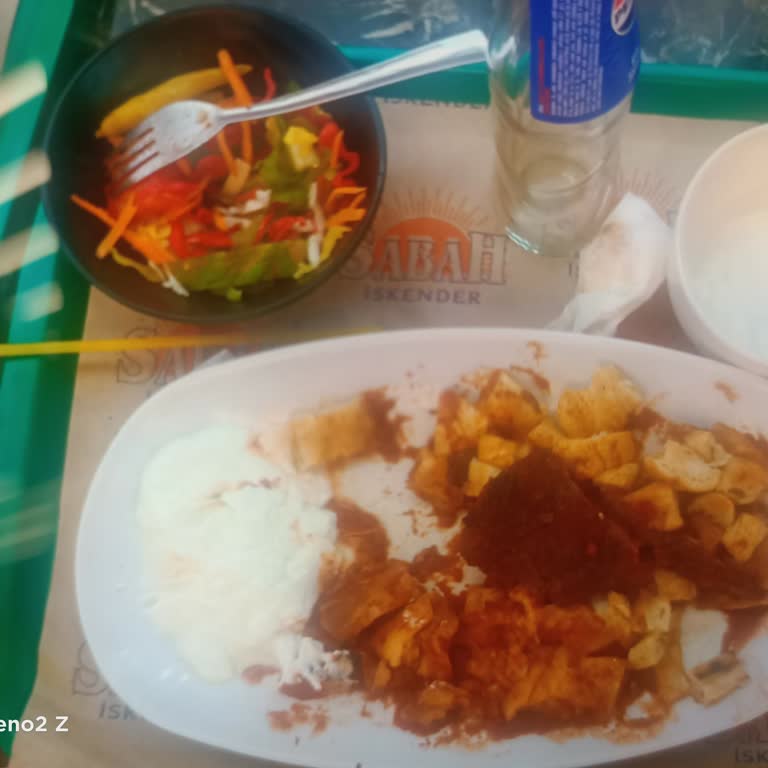 Mersin Palm City'de Sabah İskender Şubesinde Kuru Ve Aşırı Tuzlu İskender, İlgisiz Servis