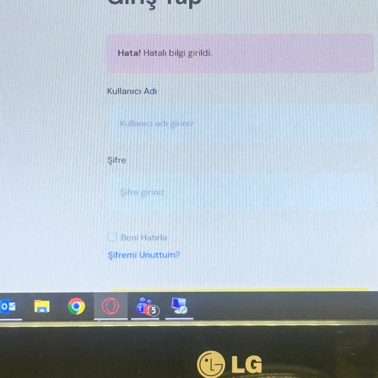 Kayıtlı Üyelik Görünüyor Ancak Giriş Yapılamıyor