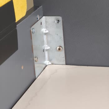 Kelebek Outlet'ten Aldığım Ranza Kusurlu, Eksik Parçalı Ve Mağaza İlgisizliği