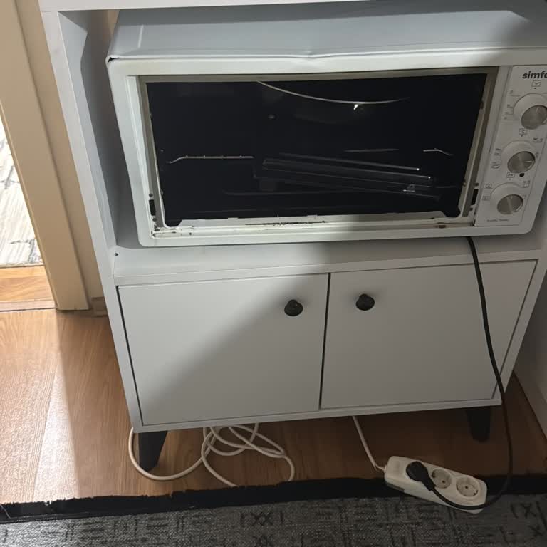 Simfer Fırın Kapak Menteşesi Kırıldı, Garanti Dışı Ve Ücretsiz Değişim Talebi