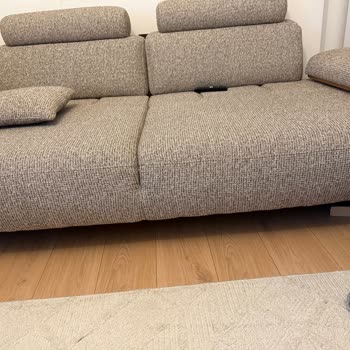 Yırtık Koltuk Ve Çökme Sorunları Çözülmedi, Müşteri Güveni Sarsıldı