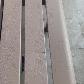 Az Kullanımla Kırılan Balkon Koltuğu Ücretsiz Değişim Talebi
