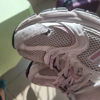 New Balance Ayakkabısında Erken Yırtılma Ve Su Alması
