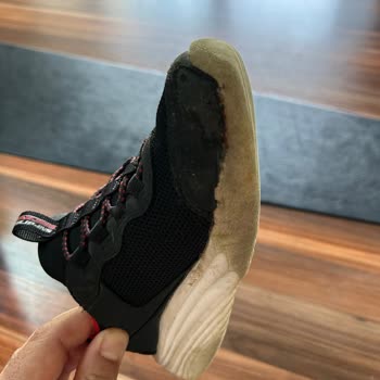 Skechers Çocuk Ayakkabısının Bir Ayda Deforme Olması Ve İade Talebi