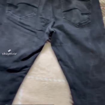 Mavi Jeans Renk Atması Ve Bacak Arasında Aşınma