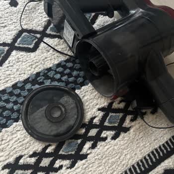 Kırılan Toz Haznesi Başlığına Yedek Parça Talebi