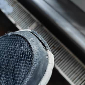 Garanti Süresi İçinde Açılan Skechers Ayakkabının Üretim Hatası Olarak Değerlendirilmesi Talebi
