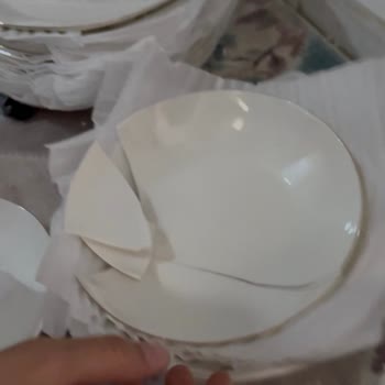 Aryıldız Gallery Crystal Mağazasından Çeyiz Paketi Kırık Ve Eksik Geldi