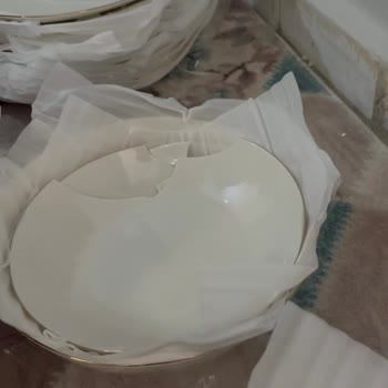 Aryıldız Gallery Crystal Mağazasından Çeyiz Paketi Kırık Ve Eksik Geldi