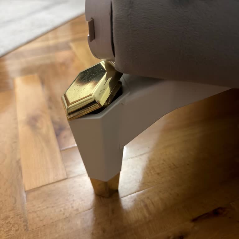 Koltuk Ayakları Sürekli Çıkıyor, Modalife Destek Vermiyor
