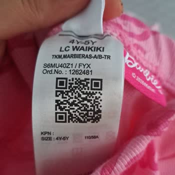 Okuma Bayramı İçin Sipariş Edilen Elbise Yanlışlıkla Pijama Olarak Gönderildi